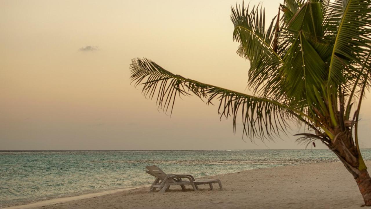 Sunset Beach View Dhangethi Luaran gambar